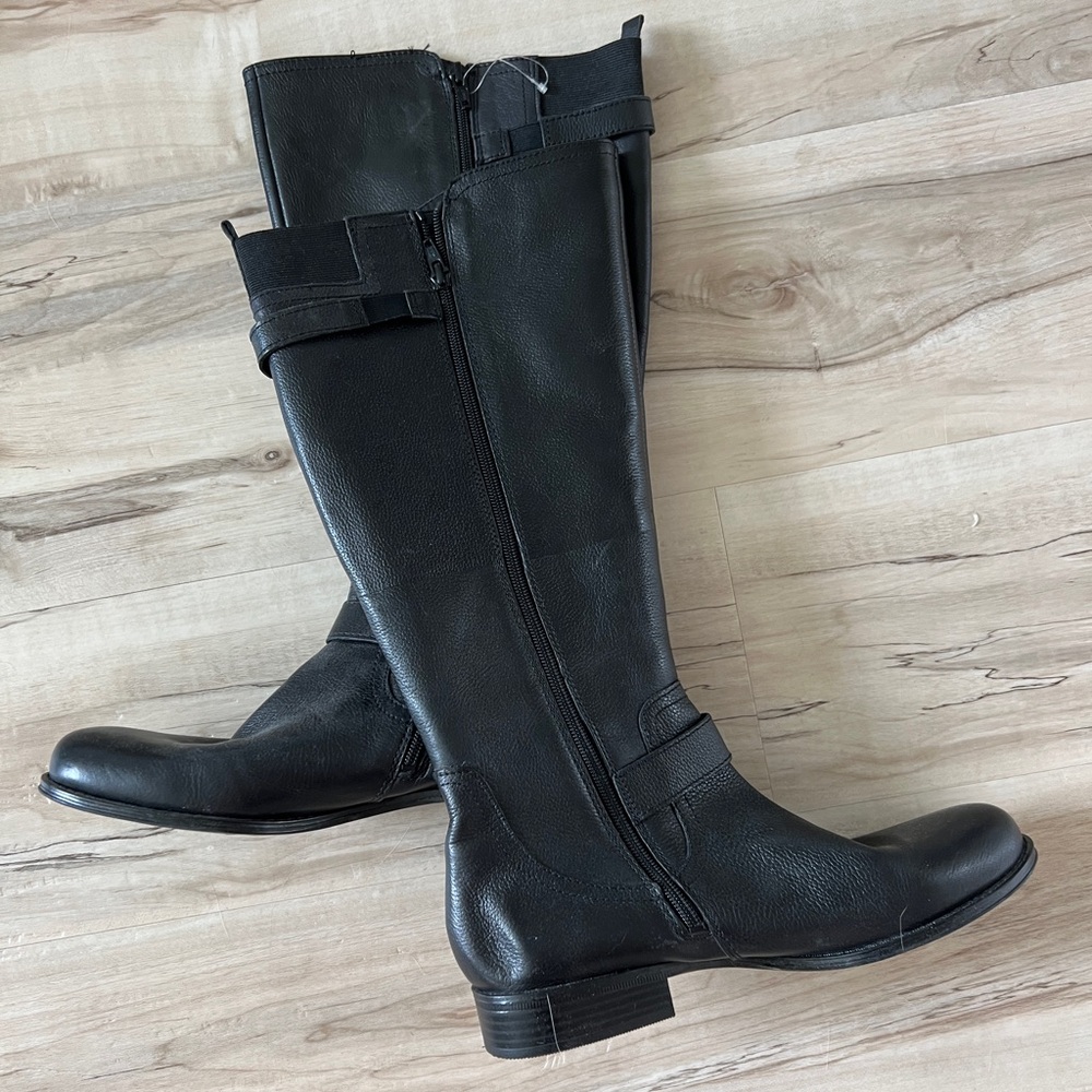 Naturalizer women’s leather black boot size 10